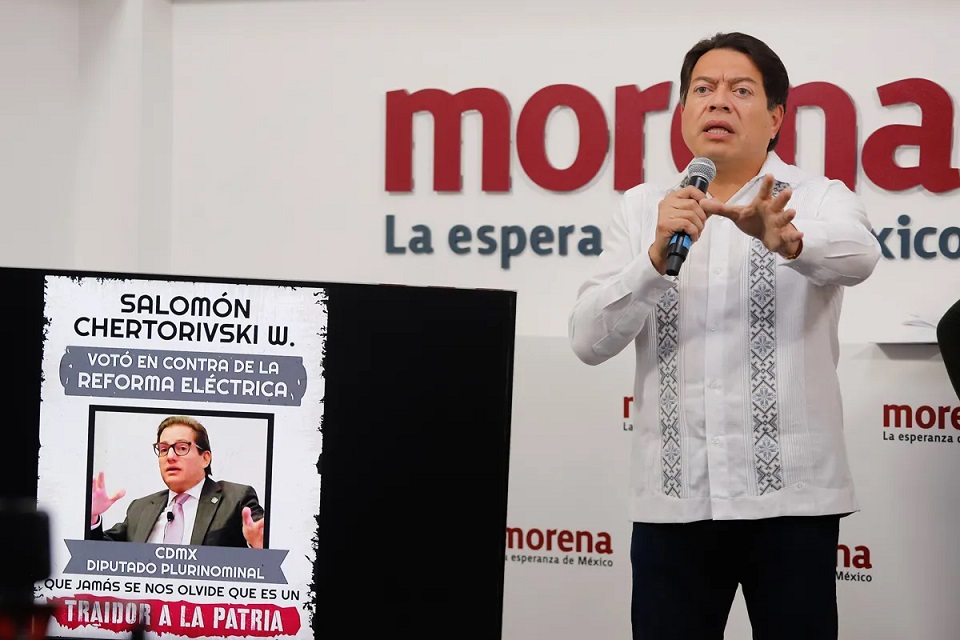 Morena anuncia campaña para exhibir nombre y cara de «diputados traidores»  que votaron contra reforma eléctrica – Cursor en la Noticia…