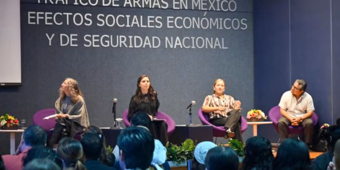 Ingresan a México alrededor de 500 mil armas ilegales al año, señalan en foro